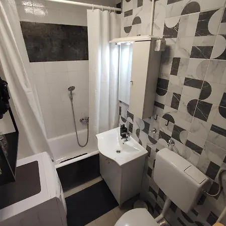 Apartman Teo Slavonski Brod Exteriör bild