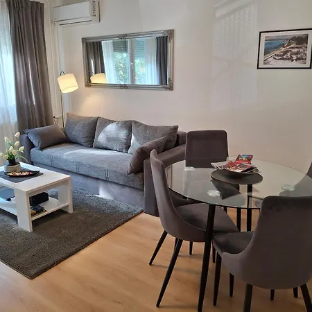 Apartman Teo Slavonski Brod Exteriör bild